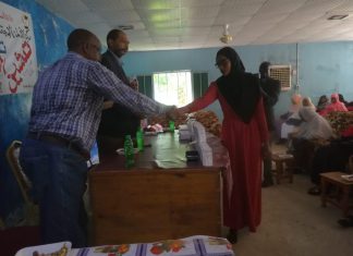 تدشين توزيع ٤٩٠٧ بطاقه لمكافحة الفقر بولاية سنار تدشين توزيع ٤٩٠٧ بطاقه لمكافحة الفقر بولاية سنار