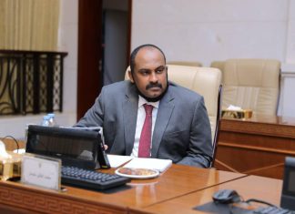 محمد الفكي يتحدث عن إضرابات العمال والتجار بالسودان ويحدد شروط الخروج من المشكلة محمد الفكي يتحدث عن إضرابات العمال والتجار بالسودان ويحدد شروط الخروج من المشكلة