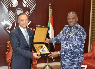 وزيرالداخلية المكلف يناقش مع سفير المملكة الاردنيةالتعاون في مجالات التدريب وزيرالداخلية المكلف يناقش مع سفير المملكة الاردنيةالتعاون في مجالات التدريب