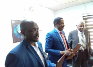 توقيع مذكرة تفاهم بين ولاية شرق دارفور وجهاز شؤون المغتربين توقيع مذكرة تفاهم بين ولاية شرق دارفور وجهاز شؤون المغتربين