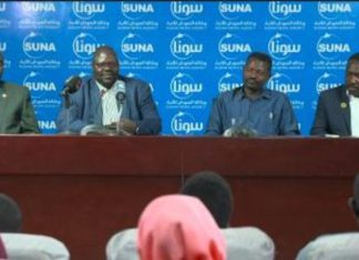 السودان: حركة مسلحة موقعة على سلام جوبا تطلق تهديدات مخيفة للحكومة بقيادة الجيش : نعرف من أين يؤكل الكتف السودان: حركة مسلحة موقعة على سلام جوبا تطلق تهديدات مخيفة للحكومة بقيادة الجيش : نعرف من أين يؤكل الكتف