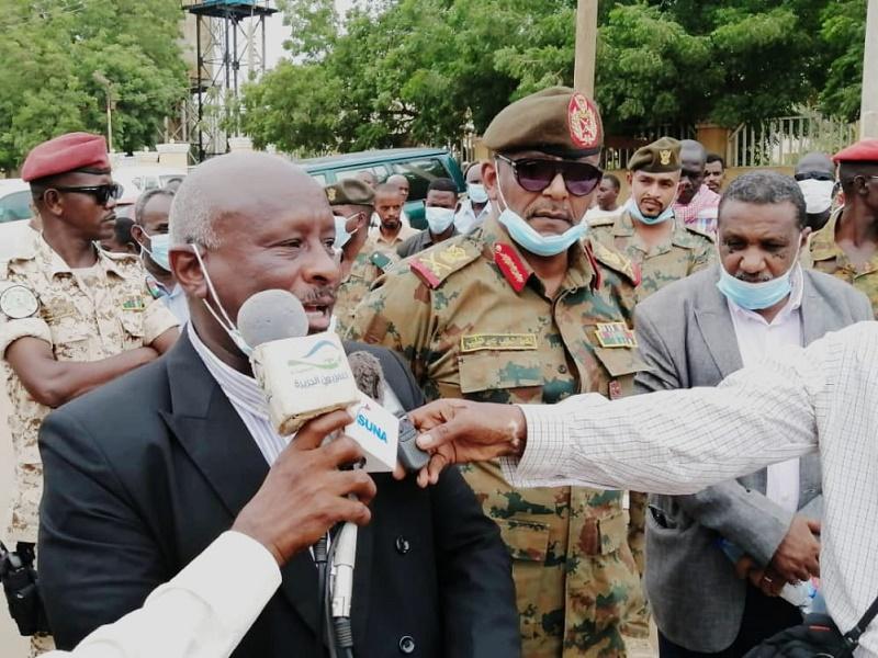 تدشين مبادرة القوات المسلحة لإصحاح البيئة بمستشفي الأطفال بمدني تدشين مبادرة القوات المسلحة لإصحاح البيئة بمستشفي الأطفال بمدني