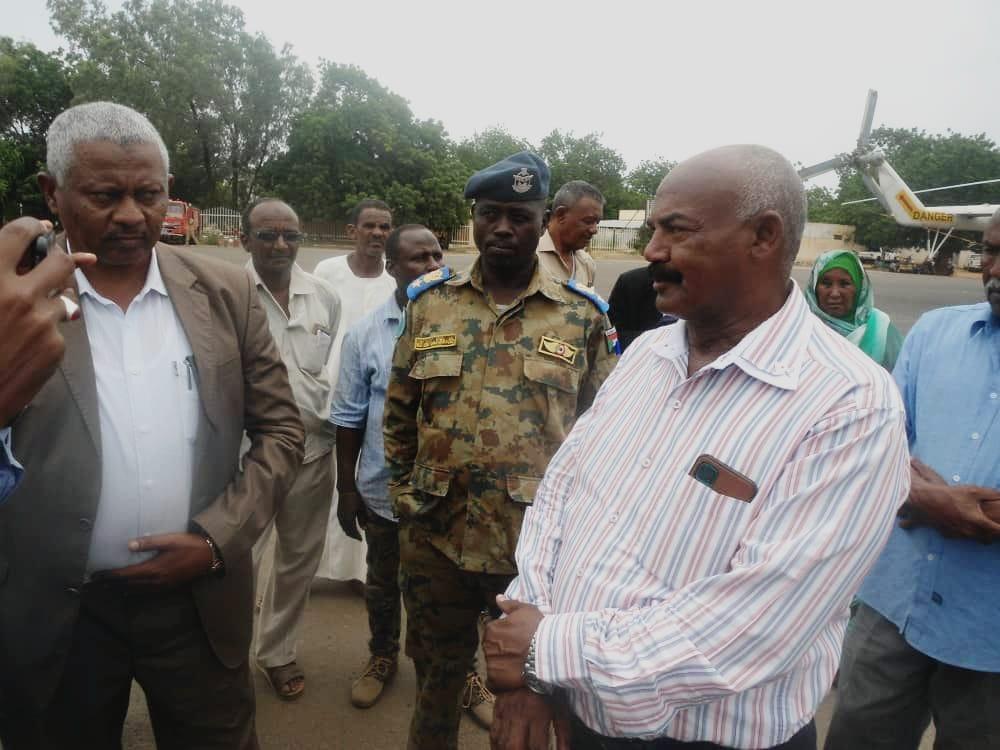 رابطة الإعلاميين بالجزيرة تسير قافلة الدعم الثانية للمتأثرين بالسيول رابطة الإعلاميين بالجزيرة تسير قافلة الدعم الثانية للمتأثرين بالسيول