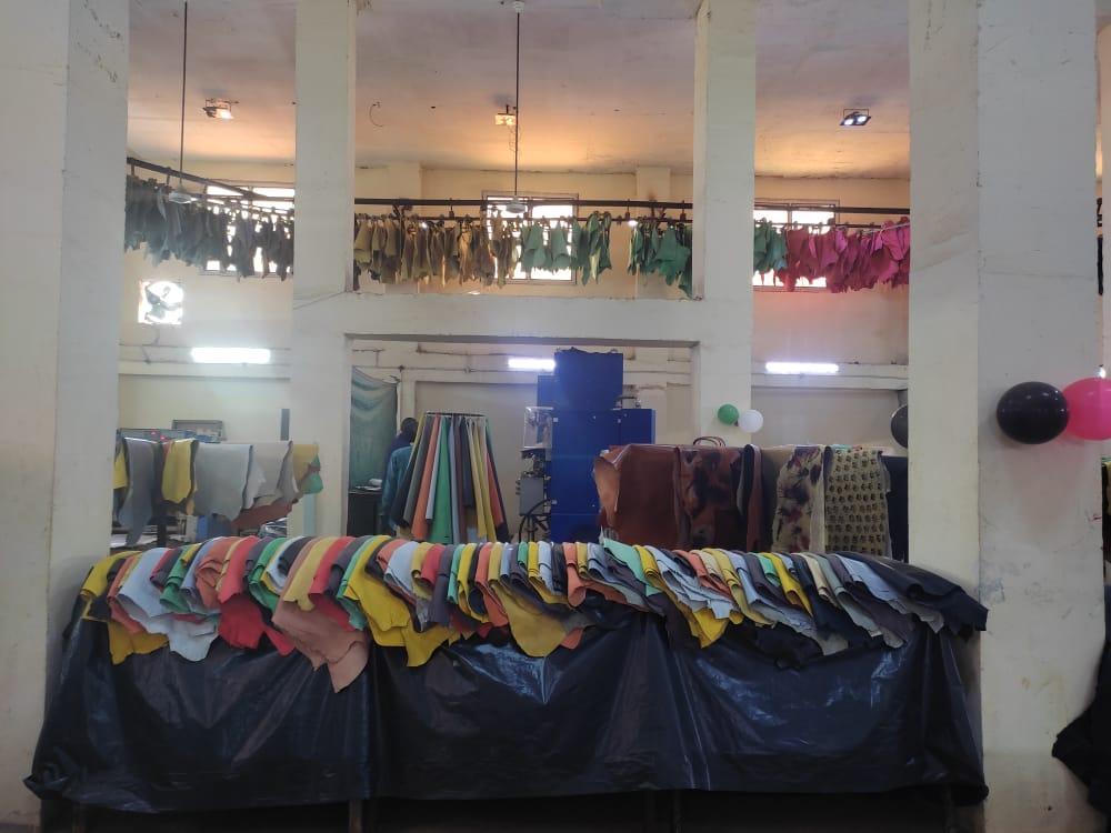 افتتاح أكبر مصنع لجودة المنتجات الجلدية بالسودان افتتاح أكبر مصنع لجودة المنتجات الجلدية بالسودان