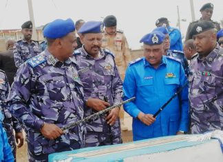 وزير الداخلية يتفقد المرافق الشرطية بالجزيرة وزير الداخلية يتفقد المرافق الشرطية بالجزيرة