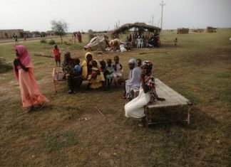 الفيضان يهدم 138 منزلا بقرية المخاضة بالنيل الابيض الفيضان يهدم 138 منزلا بقرية المخاضة بالنيل الابيض