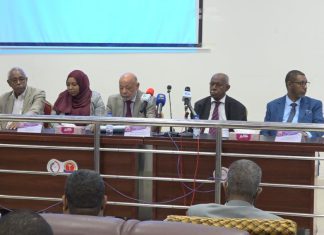 تدشين ورقة علمية لدراسة إستخدام الصمغ العربي كعلاج لأمراض الكلى تدشين ورقة علمية لدراسة إستخدام الصمغ العربي كعلاج لأمراض الكلى