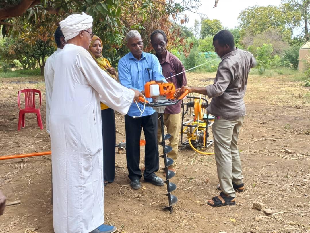 جمعية رعاية النخيل تناشدالمزارعين بتسجيل الجمعيات للاستفادةمن المنح العالمية جمعية رعاية النخيل تناشدالمزارعين بتسجيل الجمعيات للاستفادةمن المنح العالمية