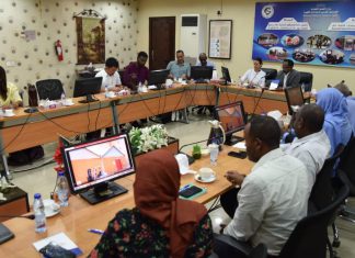 وفد من الدعم العالمي لعلاج الملاريا والايدز يزورالإمدادات الطبية وفد من الدعم العالمي لعلاج الملاريا والايدز يزورالإمدادات الطبية