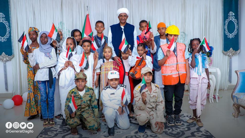 دقلو يحتفل مع طلاب السودان باليوم العالمي للسلام دقلو يحتفل مع طلاب السودان باليوم العالمي للسلام