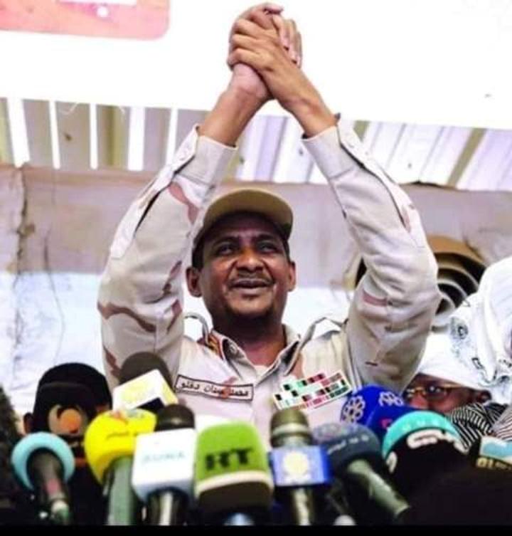 “حميدتي” يُؤمِّن بإدخال مادة التربية الوطنية في المناهج الدراسية “حميدتي” يُؤمِّن بإدخال مادة التربية الوطنية في المناهج الدراسية