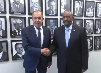 رئيس مجلس السيادة يلتقي وزير الخارجية الروسي رئيس مجلس السيادة يلتقي وزير الخارجية الروسي