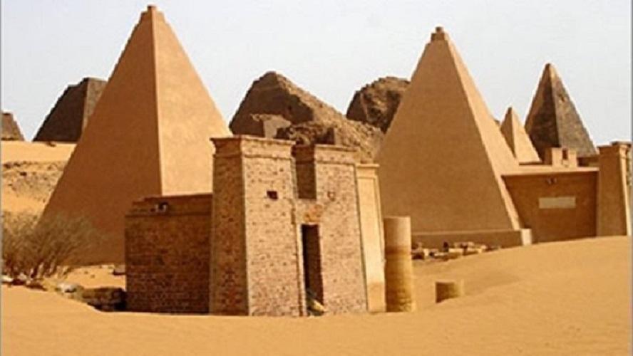 والي الشمالية: الشروع في تأهيل وصيانة طريق شريان الشمال والي الشمالية: الشروع في تأهيل وصيانة طريق شريان الشمال