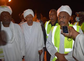 والي القضارف والخليفة الكباشي يدشنان حملة إصحاح البيئة والي القضارف والخليفة الكباشي يدشنان حملة إصحاح البيئة