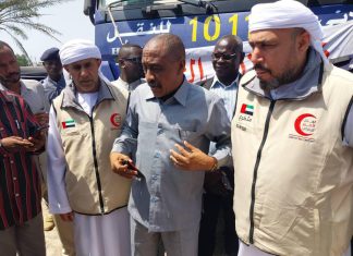 القضارف تستقبل القافلة الثالثة من الهلال الأحمر الإماراتي للمتأثرين بالسيول القضارف تستقبل القافلة الثالثة من الهلال الأحمر الإماراتي للمتأثرين بالسيول