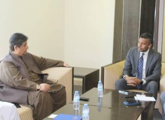 رئيس اتحاد الغرف التجارية يلتقي سفير جمهورية باكستان الاسلامية رئيس اتحاد الغرف التجارية يلتقي سفير جمهورية باكستان الاسلامية