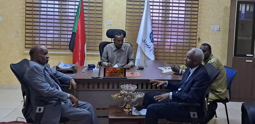 مدير شركة مطارات السودان يزور غرب دارفور مدير شركة مطارات السودان يزور غرب دارفور