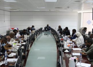 قطاع التنمية الاقتصادية يناقش موقف الموسم الزراعي الصيفي قطاع التنمية الاقتصادية يناقش موقف الموسم الزراعي الصيفي