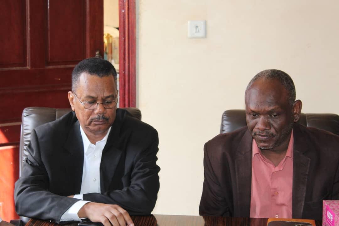 إعادة النظر في قرار بربط تسجيل اسم العمل والترخيص الزراعي إعادة النظر في قرار بربط تسجيل اسم العمل والترخيص الزراعي