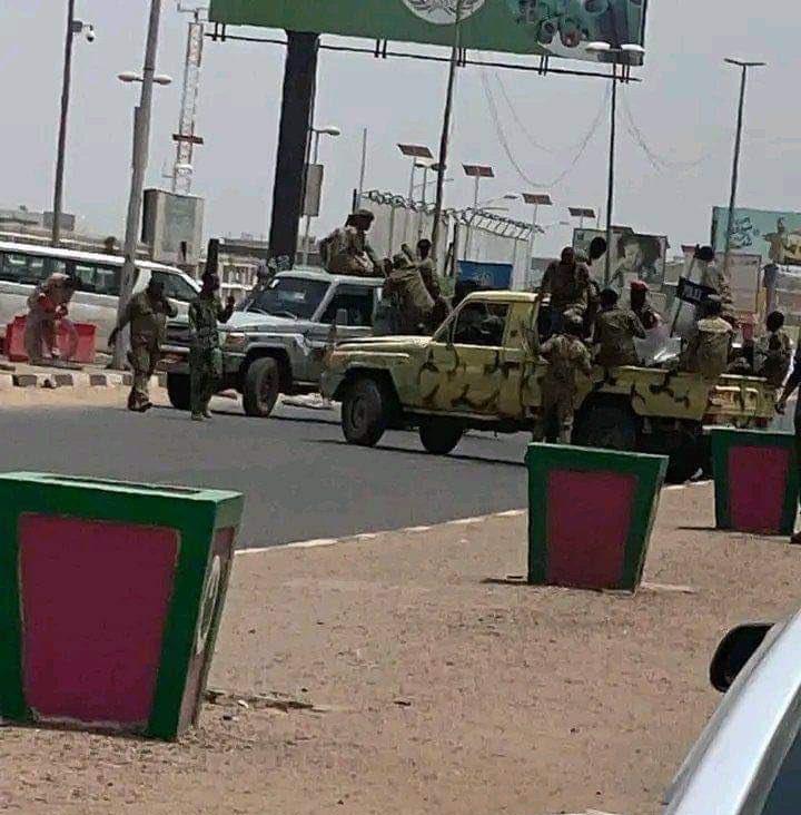 جهاز المخابرات يقبض على شبكة خطيرة يقودها سوداني وأجانب جهاز المخابرات يقبض على شبكة خطيرة يقودها سوداني وأجانب