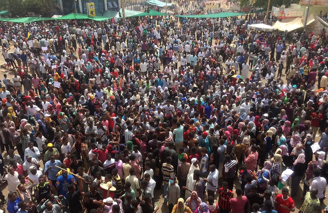 السودان.. لجان المقاومة تعلن جدول مليونيات أكتوبر