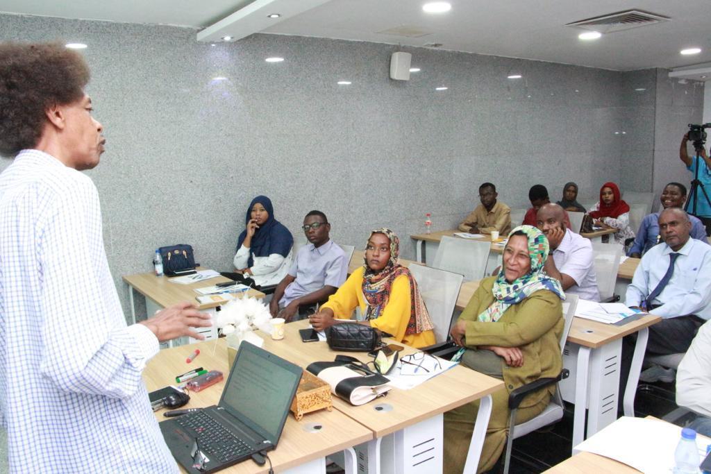 إنطلاق ورشة تدريب وبناء القدرات ضمن فعاليات جائزة اسكوا إنطلاق ورشة تدريب وبناء القدرات ضمن فعاليات جائزة اسكوا