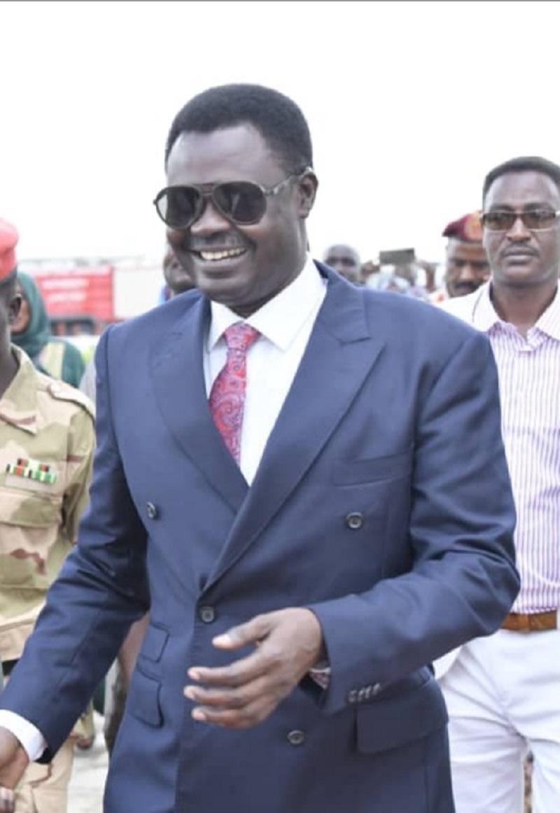 مناوي يزور منطقة وانا شمال غرب الفاشر