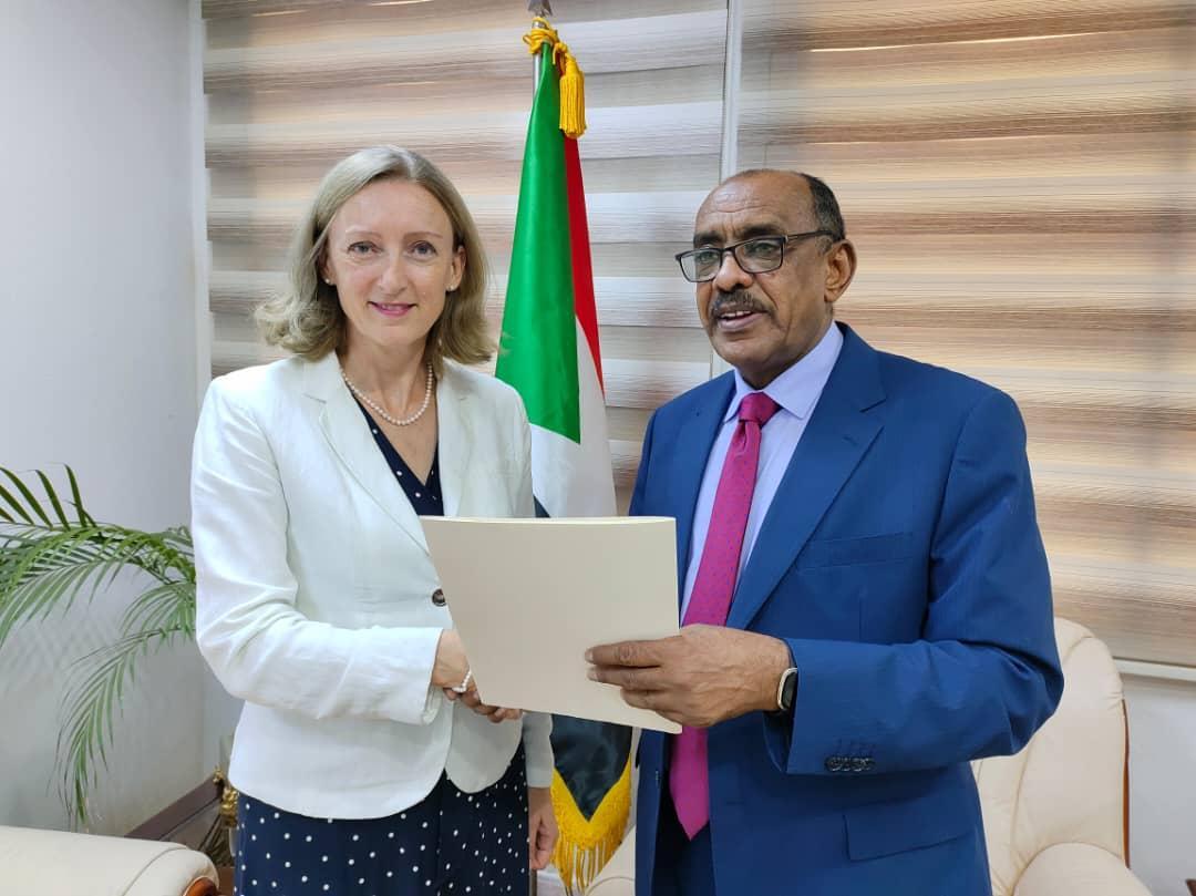 وزير الخارجية يتسلم اوراق اعتماد سفيري مالي وسلوفاكيا