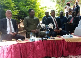 مناوي يتوقع أدوار مهمة للإدارات الأهلية خلال الفترة القادمة مناوي يتوقع أدوار مهمة للإدارات الأهلية خلال الفترة القادمة