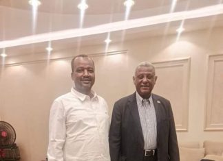 سخط وسط أعضاء المؤتمر السوداني بسبب صورة جمعت ياسر العطا وقيادي بالحزب يعتذر سخط وسط أعضاء المؤتمر السوداني بسبب صورة جمعت ياسر العطا وقيادي بالحزب يعتذر