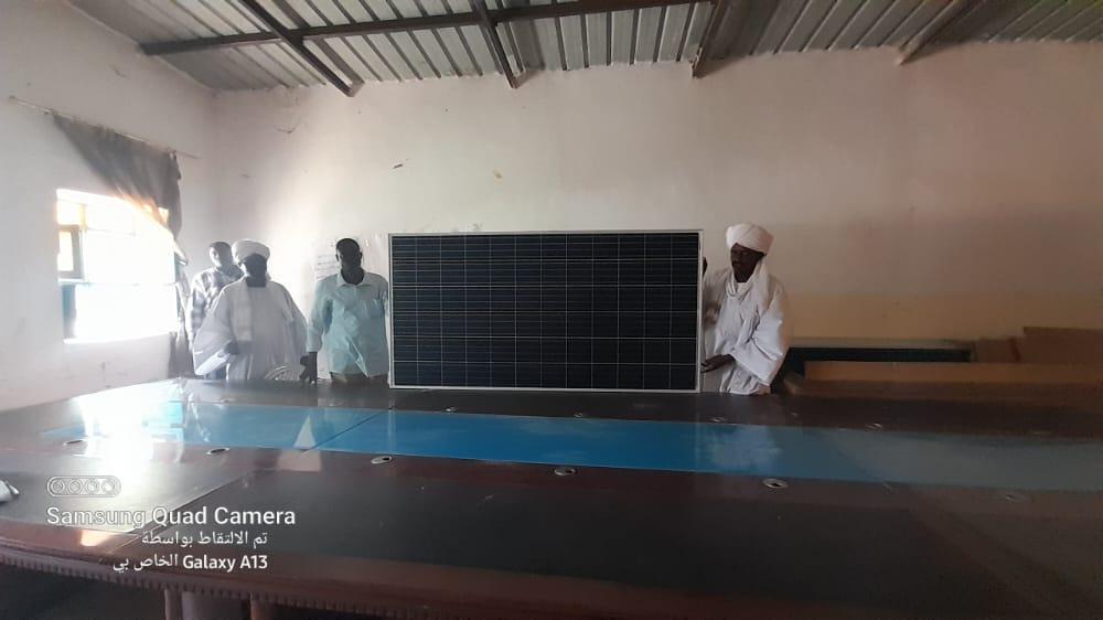 تدشين 30 شريحة تعمل بالطاقة الشمسية للمساجد والمجمعات بالنيل الأزرق