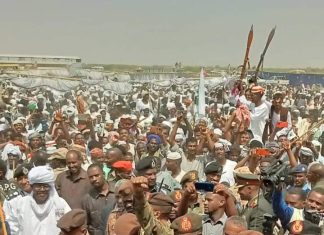 السودان.. البرهان يتحدث عن انحياز الجيش للمؤتمر الوطني ومبادرة شيخ كدباس السودان.. البرهان يتحدث عن انحياز الجيش للمؤتمر الوطني ومبادرة شيخ كدباس