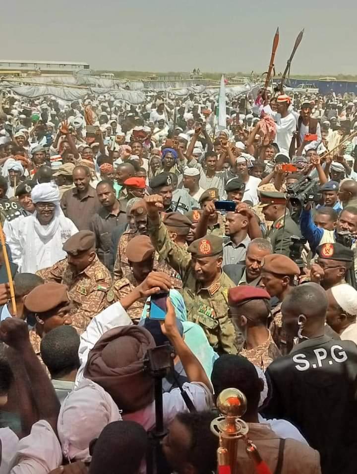 السودان.. البرهان يتحدث عن انحياز الجيش للمؤتمر الوطني ومبادرة شيخ كدباس السودان.. البرهان يتحدث عن انحياز الجيش للمؤتمر الوطني ومبادرة شيخ كدباس