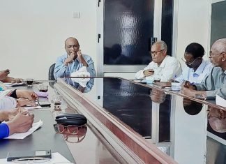 وزير مالية الجزيرة يوجه بإستصحاب متغيرات سعر الصرف وزير مالية الجزيرة يوجه بإستصحاب متغيرات سعر الصرف