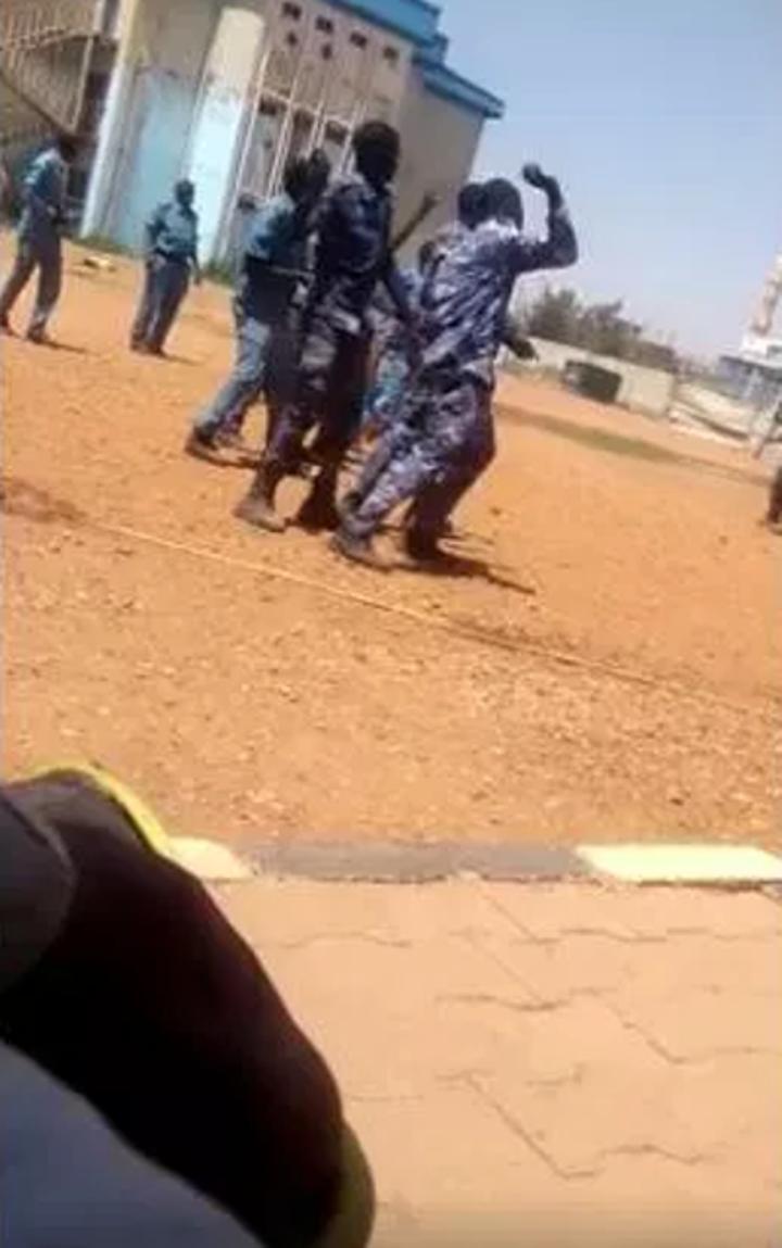 تخريج عناصر من الشرطة السودانية دربتهم تركيا