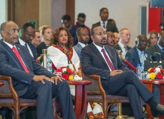 اتفاق في مباحثات البرهان وابي أحمد على تكامل اقتصادي بين السودان وإثيوبيا وحل مشكلات سد النهضة والحدود اتفاق في مباحثات البرهان وابي أحمد على تكامل اقتصادي بين السودان وإثيوبيا وحل مشكلات سد النهضة والحدود