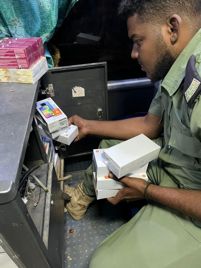 ضبط أدوية منقذة للحياة مدعومة مهربة بأرقين
