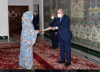 السفيرة نادية محمد خير تقدم أوراق إعتمادها للرئيس الجزائري السفيرة نادية محمد خير تقدم أوراق إعتمادها للرئيس الجزائري
