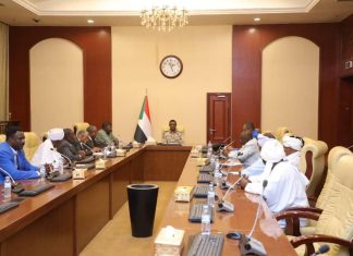 دقلو يوجه بتوفير المساعدات للمتضررين من السيول بأبيي دقلو يوجه بتوفير المساعدات للمتضررين من السيول بأبيي