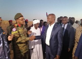 ادريس يصل الفاشر في ثاني محطات زيارته الي دارفور ادريس يصل الفاشر في ثاني محطات زيارته الي دارفور