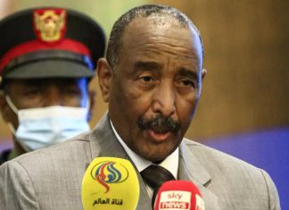 البرهان يعتزم زيارة إثيوبيا ولقاء آبي أحمد البرهان يعتزم زيارة إثيوبيا ولقاء آبي أحمد
