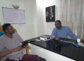 مستشار رئيس الوزراء الأسبق أمجد فريد في حوار مع “أفريقيا برس” (1/2) مستشار رئيس الوزراء الأسبق أمجد فريد في حوار مع "أفريقيا برس"