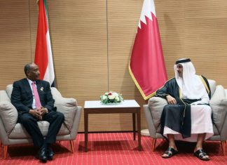 رئيس مجلس السيادة يلتقي أمير دولة قطر رئيس مجلس السيادة يلتقي أمير دولة قطر