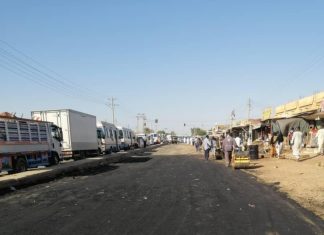 استهلاك 250 طنا من الاسفلت في صيانة وتأهيل الطرق بالخرطوم استهلاك 250 طنا من الاسفلت في صيانة وتأهيل الطرق بالخرطوم