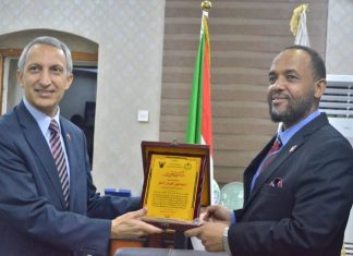 وزير الصحة يشيد بالتعاون بين السودان وتركيا في المجال الطبي وزير الصحة يشيد بالتعاون بين السودان وتركيا في المجال الطبي