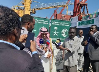 اكثر من52ألف طن قمح منحة من السعودية تصل ميناء بورتسودان اكثر من52ألف طن قمح منحة من السعودية تصل ميناء بورتسودان