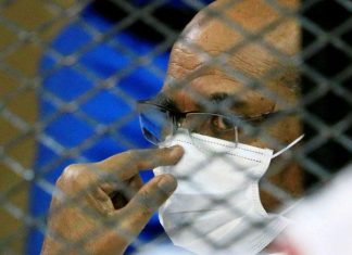 هيئة الدفاع تعلن تدهور الحالة الصحية للبشير بعد إعادته إلى سجن كوبر هيئة الدفاع تعلن تدهور الحالة الصحية للبشير بعد إعادته إلى سجن كوبر