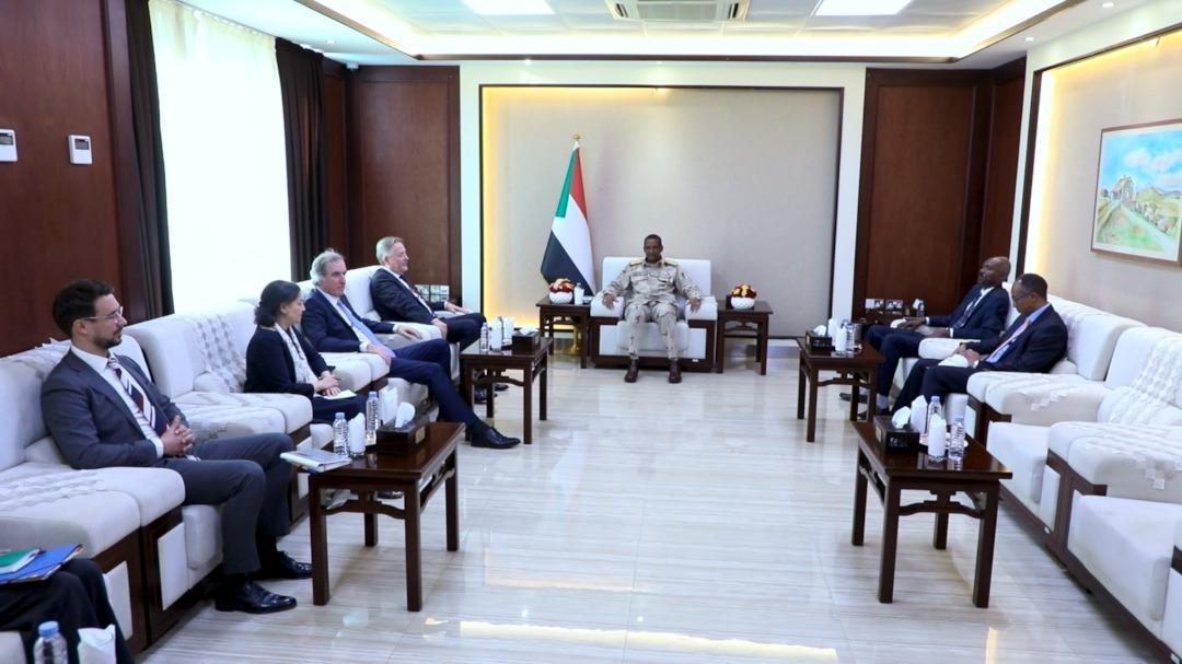 دقلو يلتقي مديريْ إدارة أفريقيا في وزارتي الخارجية الألمانية والفرنسية دقلو يلتقي مديريْ إدارة أفريقيا في وزارتي الخارجية الألمانية والفرنسية