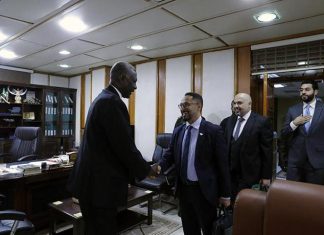 وزير الدفاع يستقبل وفد المكتب الاقليمي لمنظمة الطيران المدنى الدولي وزير الدفاع يستقبل وفد المكتب الاقليمي لمنظمة الطيران المدنى الدولي