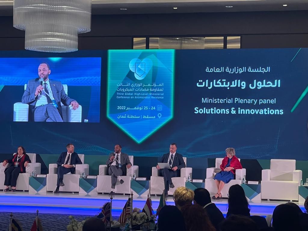 وزير الصحة الاتحادي يؤكد خطورة مضادات الميكروبات والاستخدام غير الرشيد وزير الصحة الاتحادي يؤكد خطورة مضادات الميكروبات والاستخدام غير الرشيد